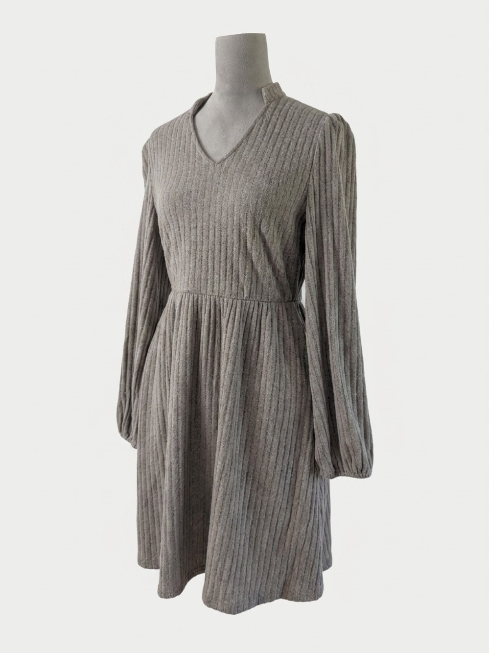 V-Neck Long Sleeve Ribbed Knit Dress in Gray